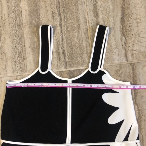 VICTORIA BECKHAM Daisy Peplum Tank in Black/White - Picture 6 of 8